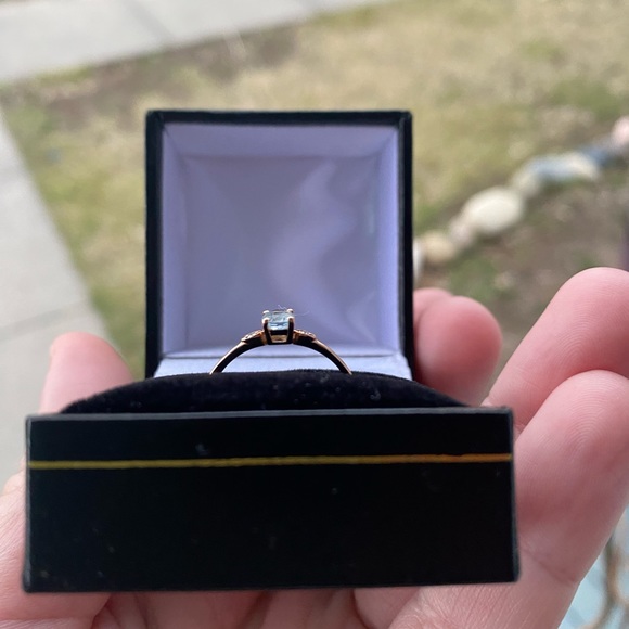 Aquamarine and diamond ring - Picture 7 of 13